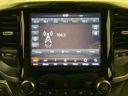 Granite Crystal Metallic Clearcoat 2020 RAM 1500 Laramie