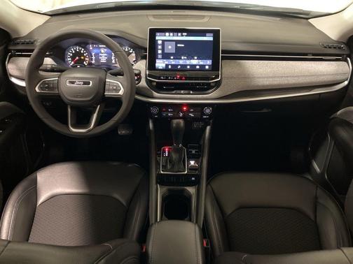 Bright White Clearcoat 2022 Jeep Compass Latitude