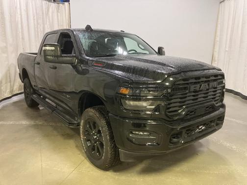 2025 RAM 2500 Big Horn Crew Cab 4x4 6'4' Box