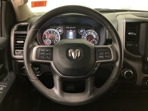 2020 RAM 2500 Tradesman Crew Cab 4X4 6'4' Box