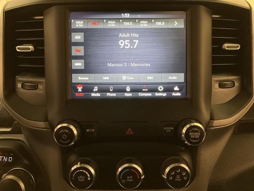 2020 RAM 2500 Tradesman Crew Cab 4X4 6'4' Box