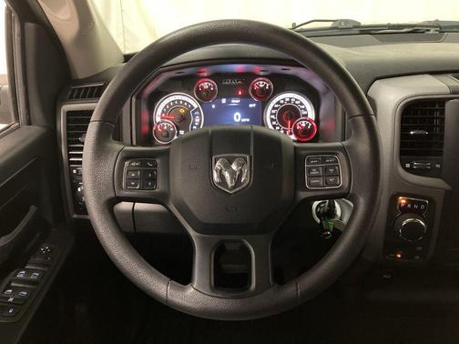 2022 RAM 1500 Classic Express