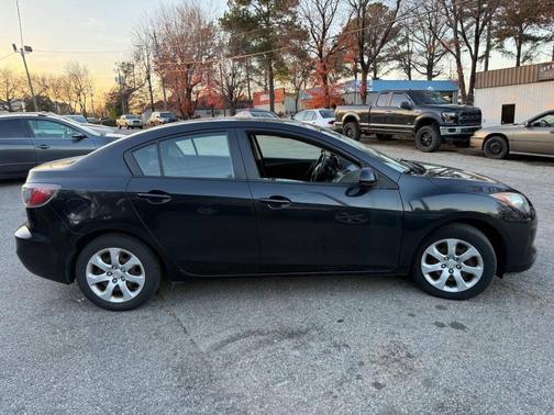 2013 Mazda Mazda3 i Sport