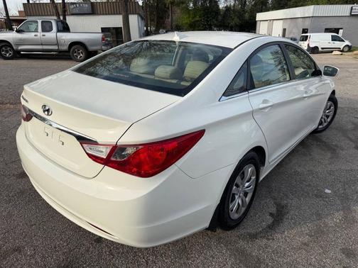 2012 Hyundai SONATA GLS
