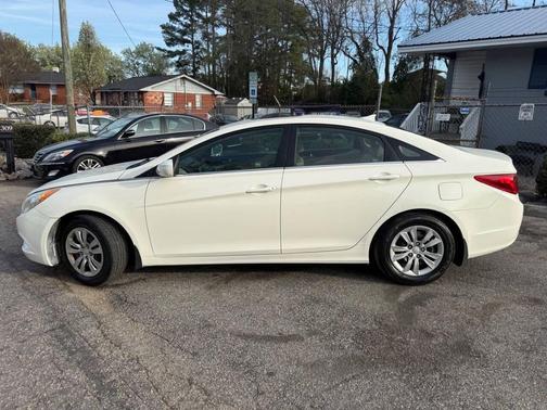 2012 Hyundai SONATA GLS