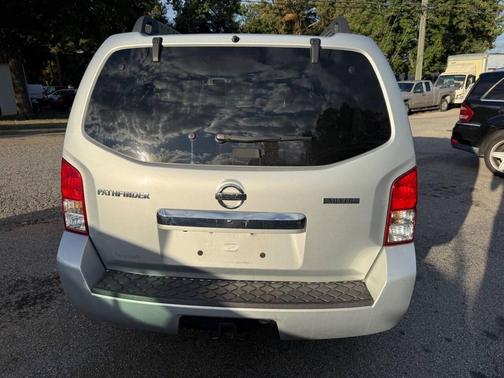 2011 Nissan Pathfinder Silver