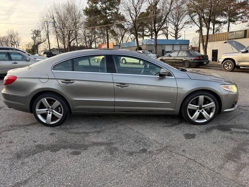 2009 Volkswagen CC VR6 4Motion