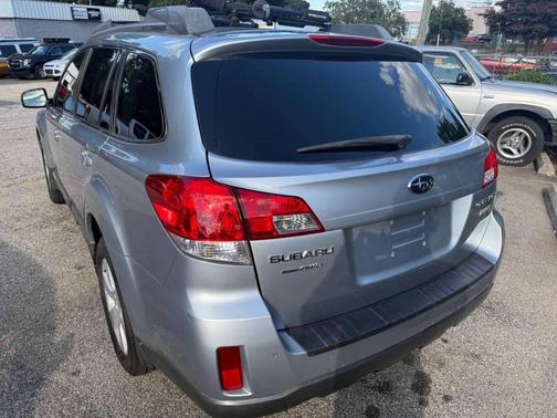 2012 Subaru Outback 2.5i Premium