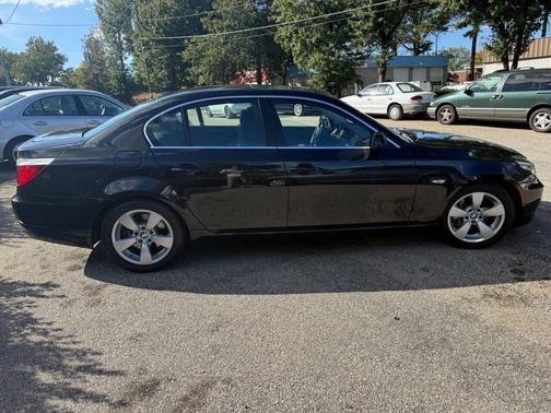 2008 BMW 528 528i 4dr Sedan Luxury