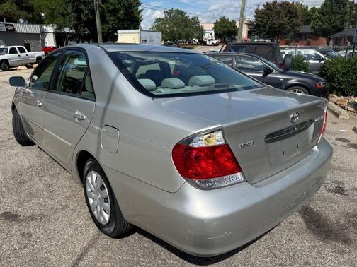 Lunar Mist Metallic 2005 Toyota Camry LE