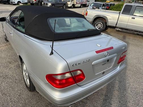 2003 Mercedes-Benz CLK-Class 320 Cabriolet