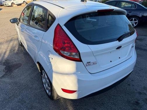 2012 Ford Fiesta SE
