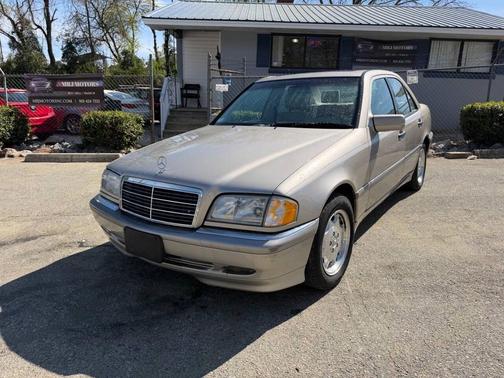 Champagne 1999 Mercedes-Benz C-Class Kompressor