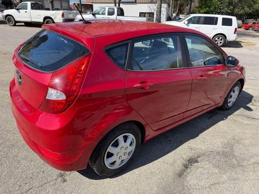 2012 Hyundai Accent GS