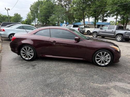 Midnight Garnet 2010 INFINITI G37 Base