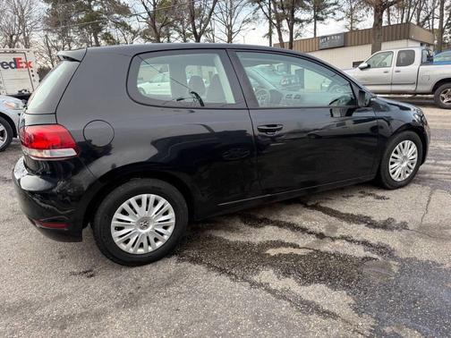 2013 Volkswagen Golf Base
