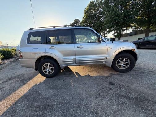 Munich Silver Metallic 2001 Mitsubishi Montero Limited