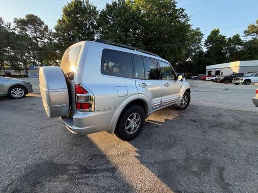 Munich Silver Metallic 2001 Mitsubishi Montero Limited