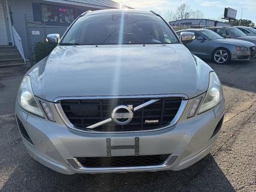 2011 Volvo XC60 T6 R-Design