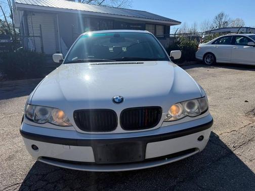 2005 BMW 325 325i 4dr Sedan