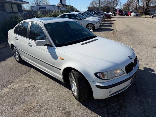 2005 BMW 325 325i 4dr Sedan