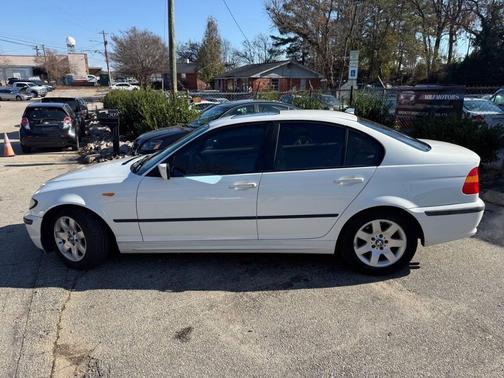 2005 BMW 325 325i 4dr Sedan