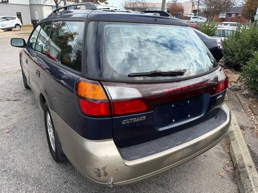 2004 Subaru Outback Base