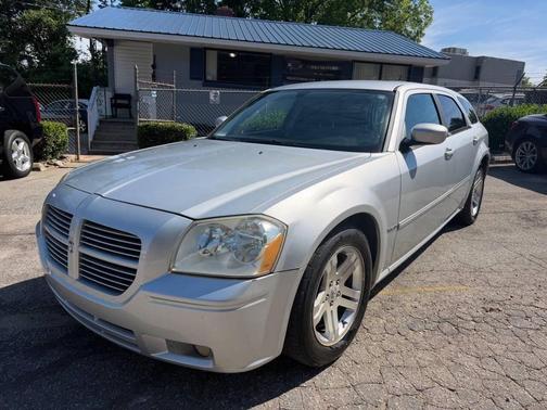 Bright Silver Metallic Clearcoat 2006 Dodge Magnum RT