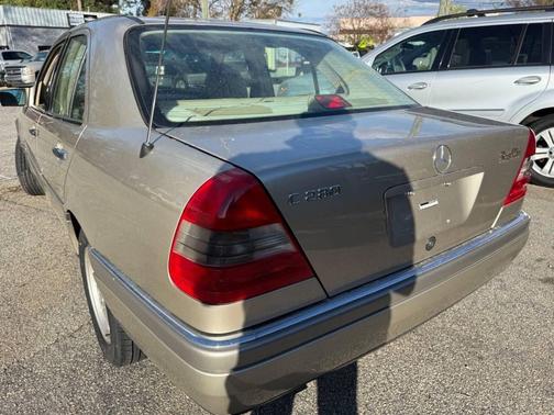 1995 Mercedes-Benz C-Class Base