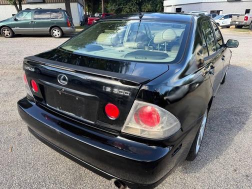 2002 Lexus IS 300 Base