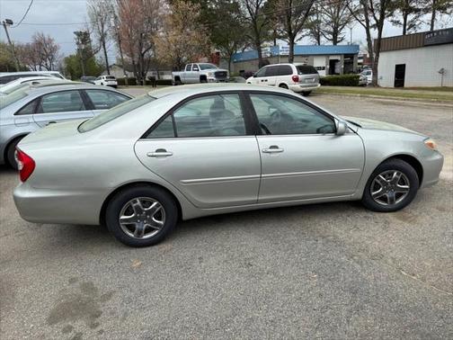 2002 Toyota Camry LE