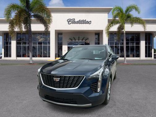2021 Cadillac XT4 Premium Luxury