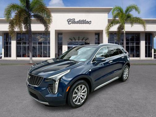 2021 Cadillac XT4 Premium Luxury