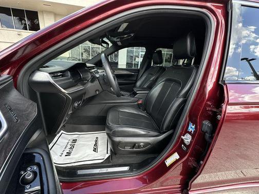 2022 Jeep Grand Cherokee L Overland