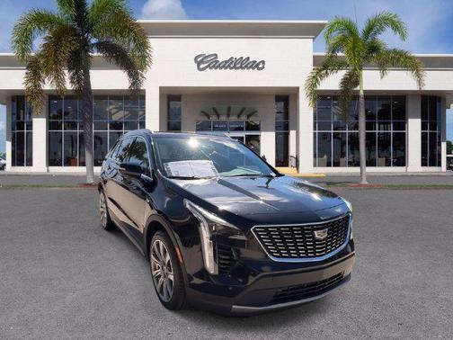 Stellar Black Metallic 2023 Cadillac XT4 Premium Luxury