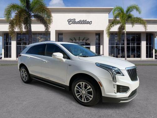 Crystal White Tricoat 2023 Cadillac XT4 Premium Luxury