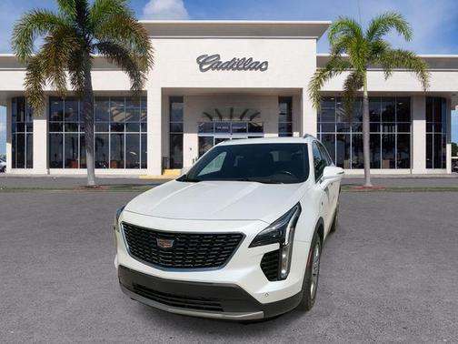 Crystal White Tricoat 2023 Cadillac XT4 Premium Luxury