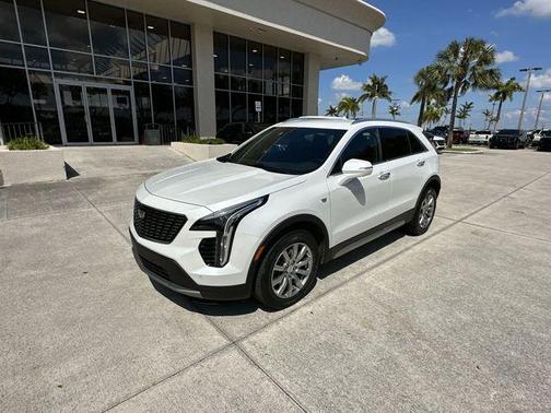 Crystal White Tricoat 2023 Cadillac XT4 Premium Luxury