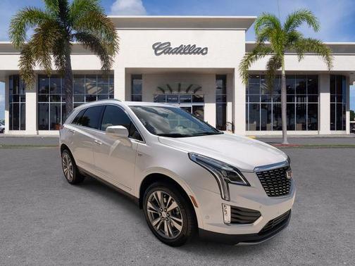 Crystal White Tricoat 2024 Cadillac XT5 Premium Luxury