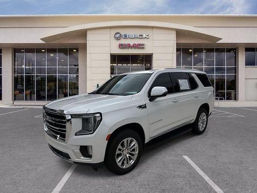 White Frost Tricoat 2021 GMC Yukon SLT
