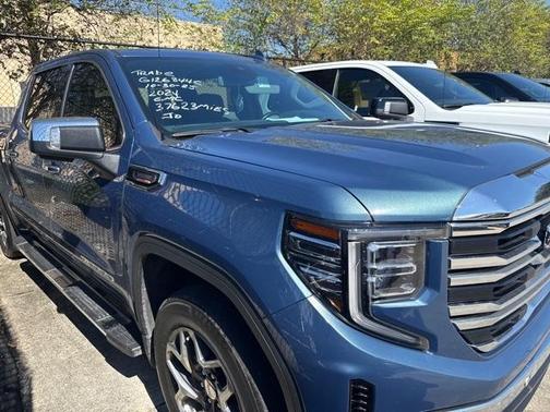 2024 GMC Sierra 1500 SLT