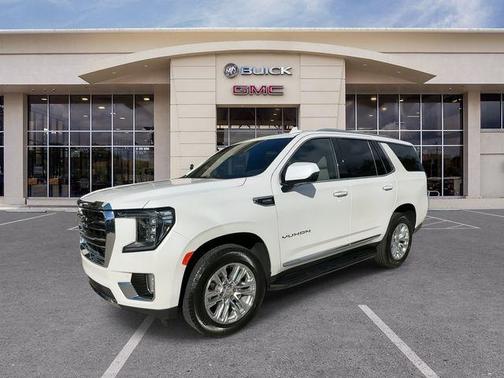2023 GMC Yukon SLT