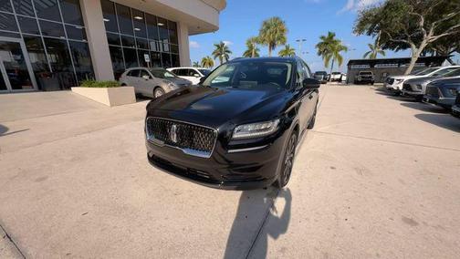Infinite Black Metallic Clearcoat 2023 Lincoln Nautilus Reserve