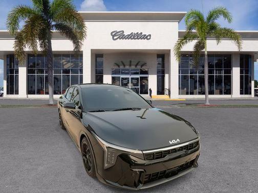 Aurora Black Pearl 2026 Kia K4 GT-Line Turbo