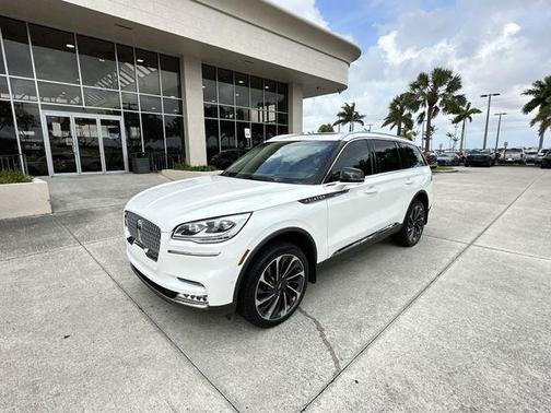 PRISTINE WHITE 2021 Lincoln Aviator Reserve AWD
