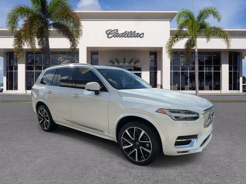 2023 Volvo XC90 B6 Plus 6-Seater