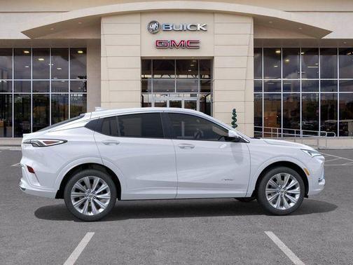 White Frost Tricoat 2026 Buick Envista Avenir FWD