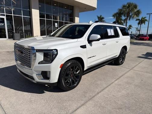 2023 GMC Yukon XL Denali