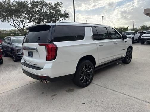 2023 GMC Yukon XL Denali
