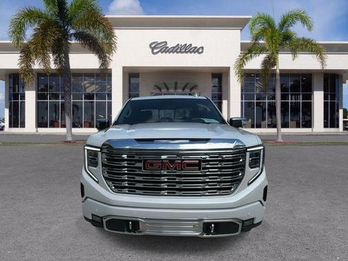 White Frost Tricoat 2023 GMC Sierra 1500 Denali